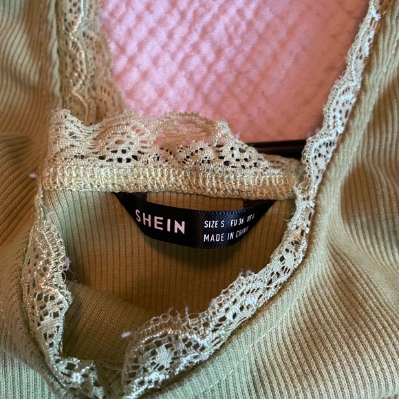 Green lace tank top - Picture 3 of 3